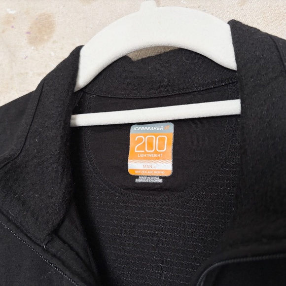 Icebreaker 200 1/4 Zip Merino Wool Pullover - Picture 2 of 6